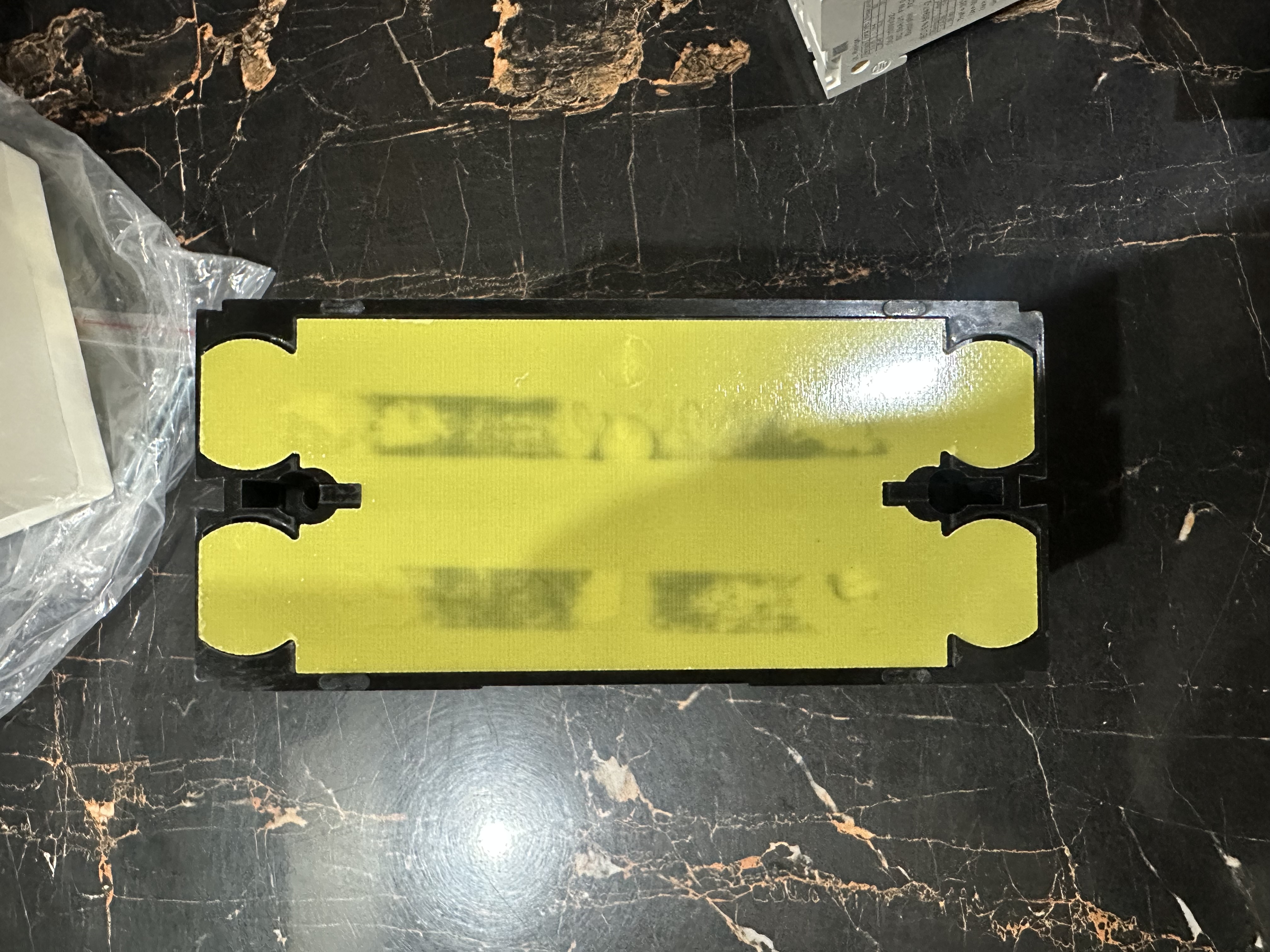 TOMZN DC MCCB TOM7Z-250/2300 – 250A 1000V DC Molded Case Circuit Breaker for Solar Systems 8