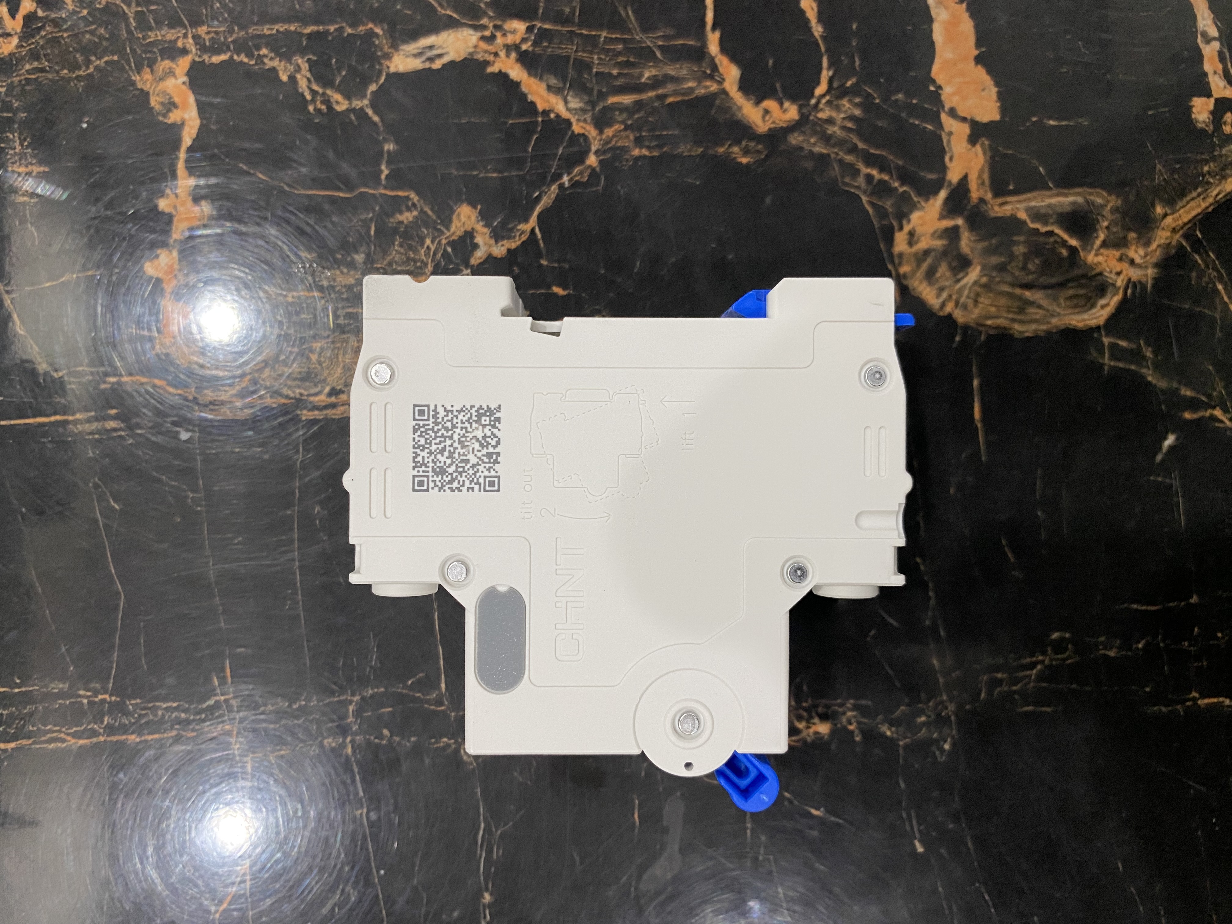 CHINT NXB-63 C32 2 Pole AC MCB – 32A, 400V AC Circuit Breaker | 6kA 3
