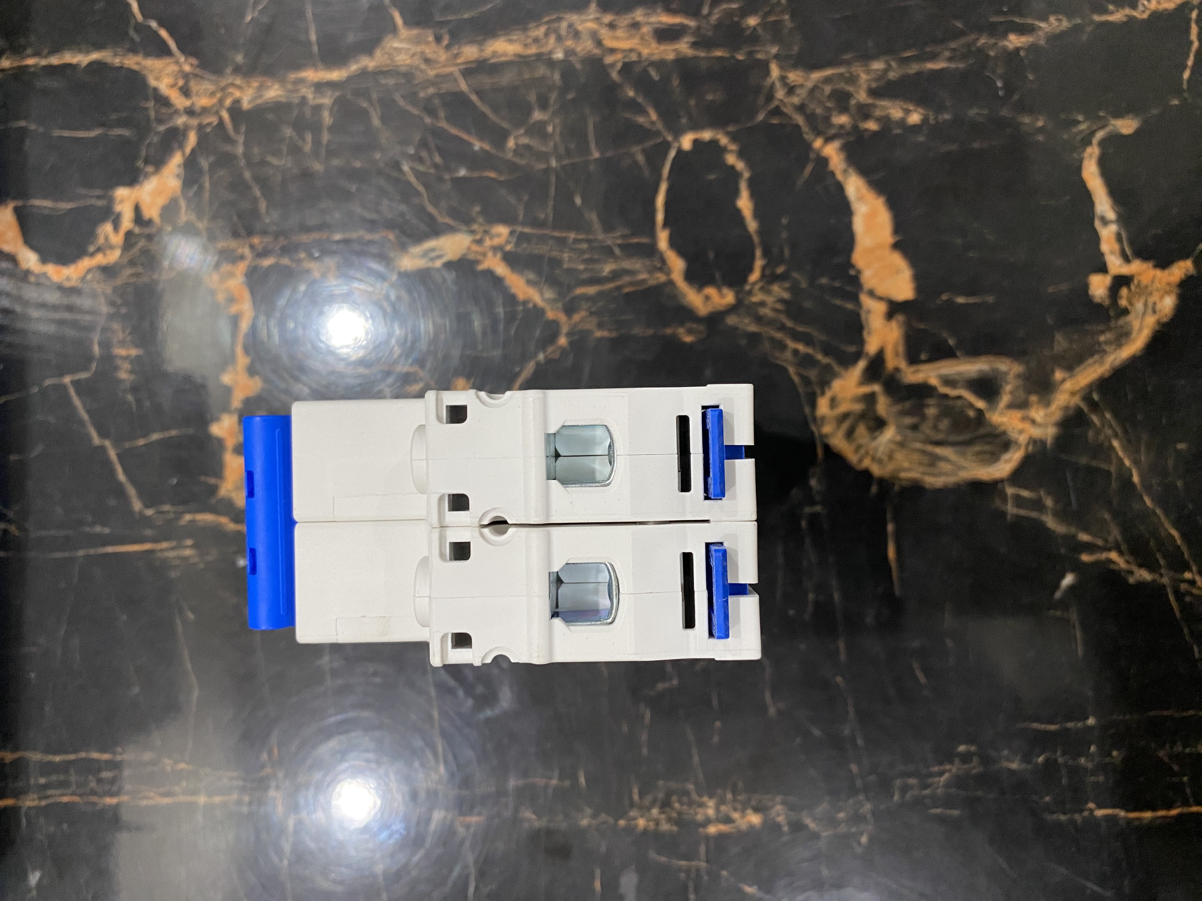 CHINT NXB-63 C32 2 Pole AC MCB – 32A, 400V AC Circuit Breaker | 6kA 6