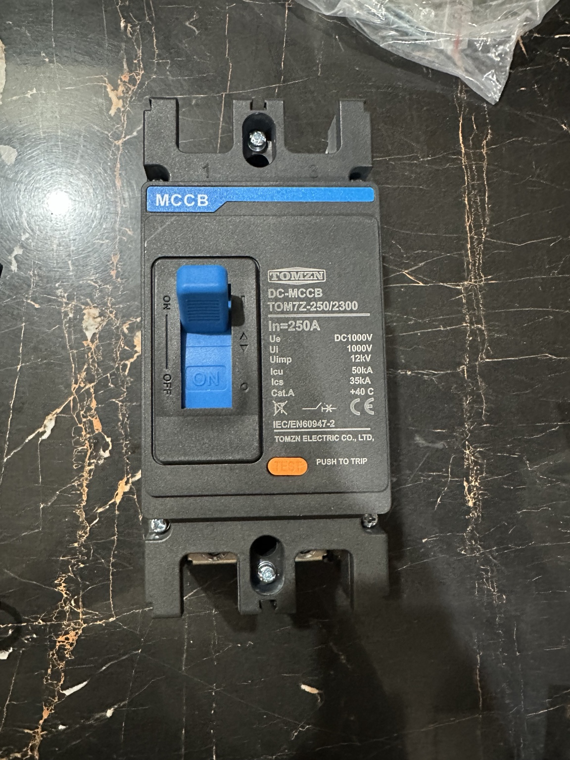 TOMZN 250A DC MCCB